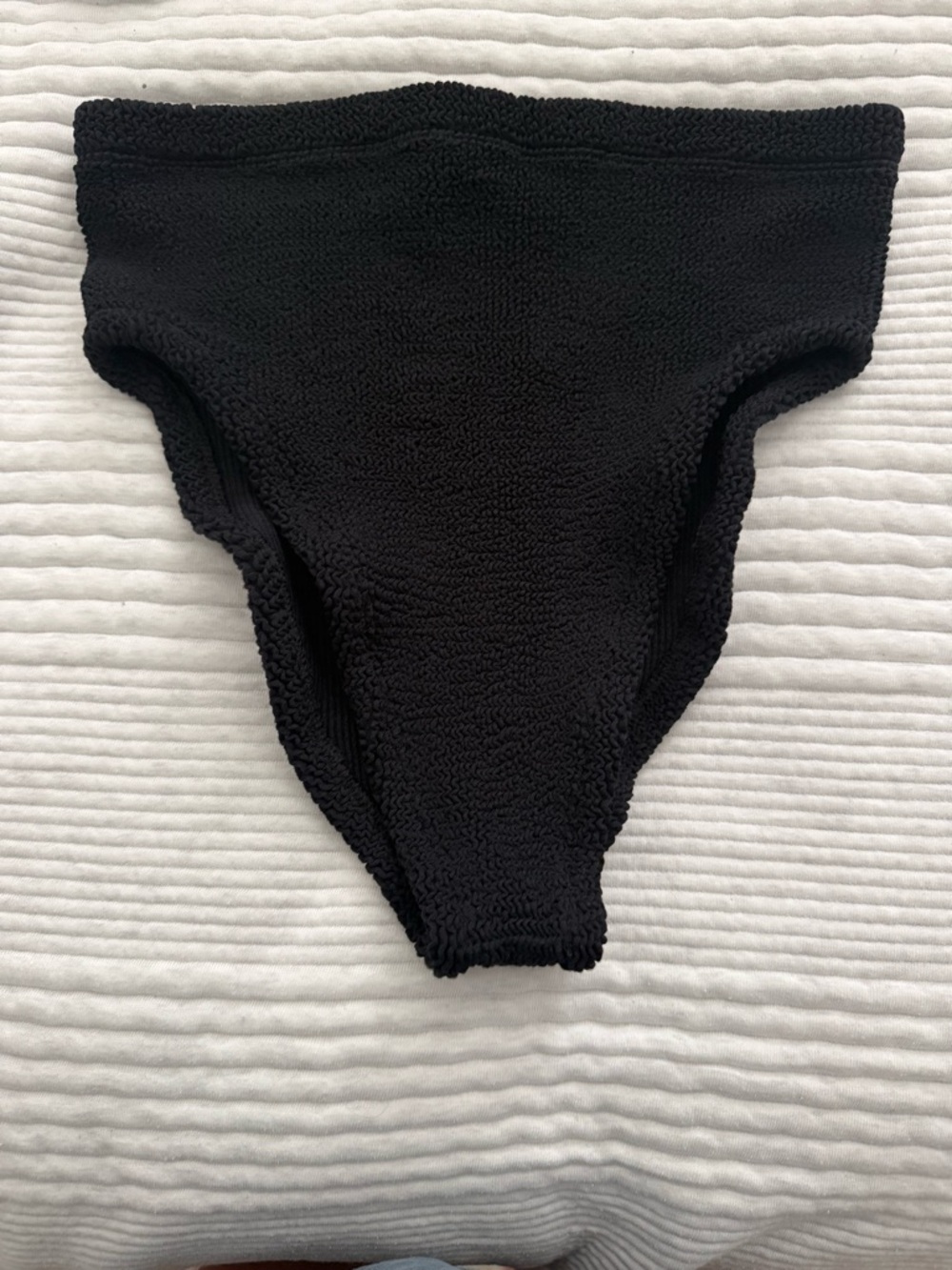 Hunza G Black Jamie Bikini Set - Picture 4 of 4